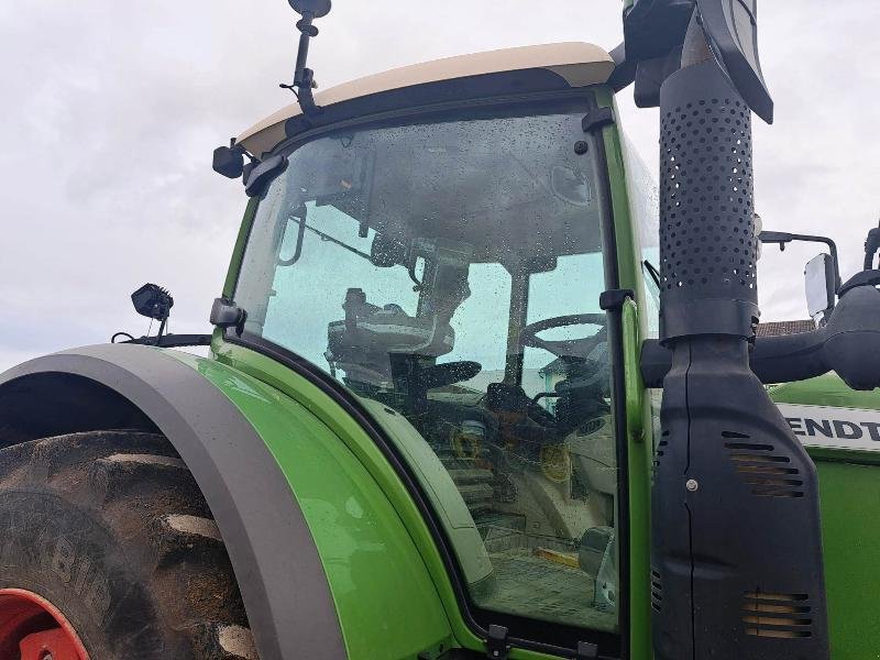 Traktor типа Fendt 724, Gebrauchtmaschine в SAINT-GERMAIN DU PUY (Фотография 2)