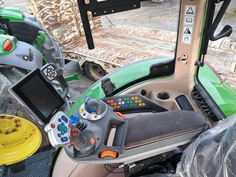 Traktor Türe ait Fendt 724, Gebrauchtmaschine içinde SAINT-GERMAIN DU PUY (resim 10)