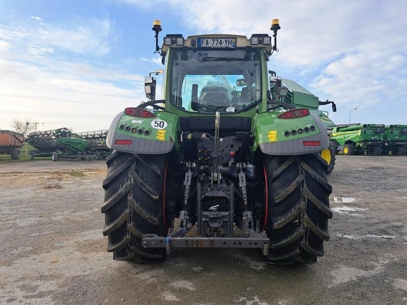 Traktor Türe ait Fendt 724, Gebrauchtmaschine içinde SAINT-GERMAIN DU PUY (resim 3)