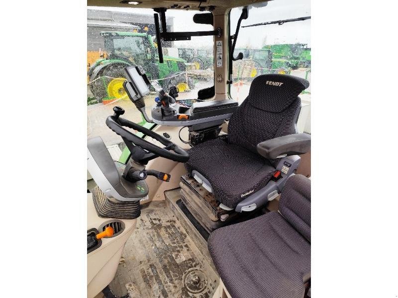 Traktor типа Fendt 724, Gebrauchtmaschine в SAINT-GERMAIN DU PUY (Фотография 8)