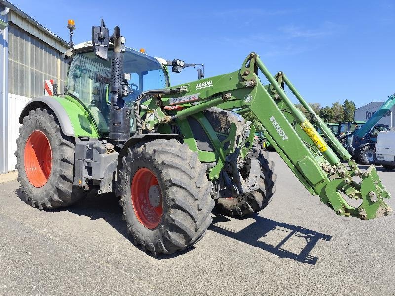 Traktor Türe ait Fendt 724, Gebrauchtmaschine içinde SAINT GENEST D'AMBIERE (resim 1)