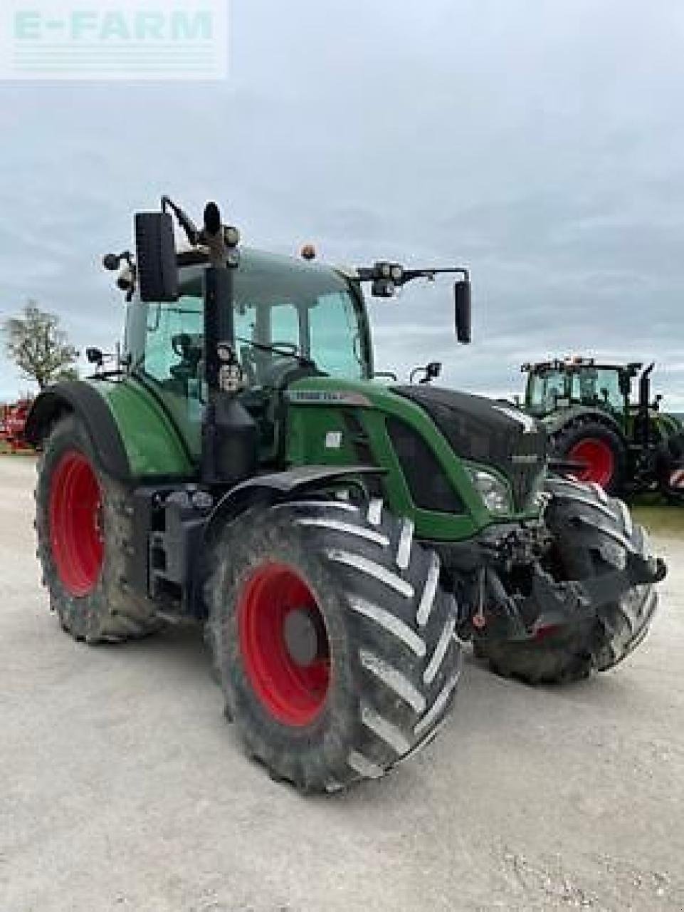 Traktor typu Fendt 724, Gebrauchtmaschine v MONFERRAN (Obrázok 2)