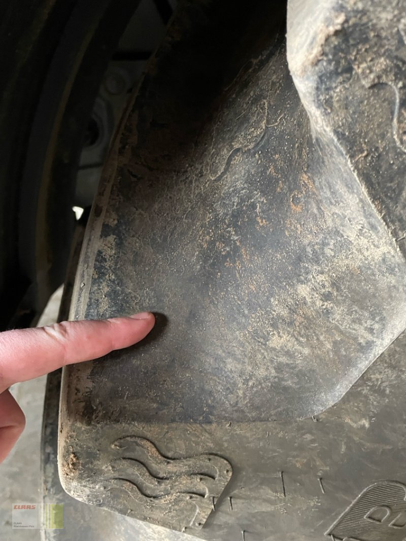 Traktor des Typs Fendt 724, Gebrauchtmaschine in Reinheim (Bild 9)