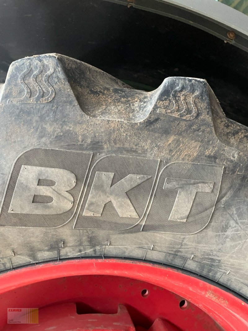 Traktor des Typs Fendt 724, Gebrauchtmaschine in Reinheim (Bild 11)