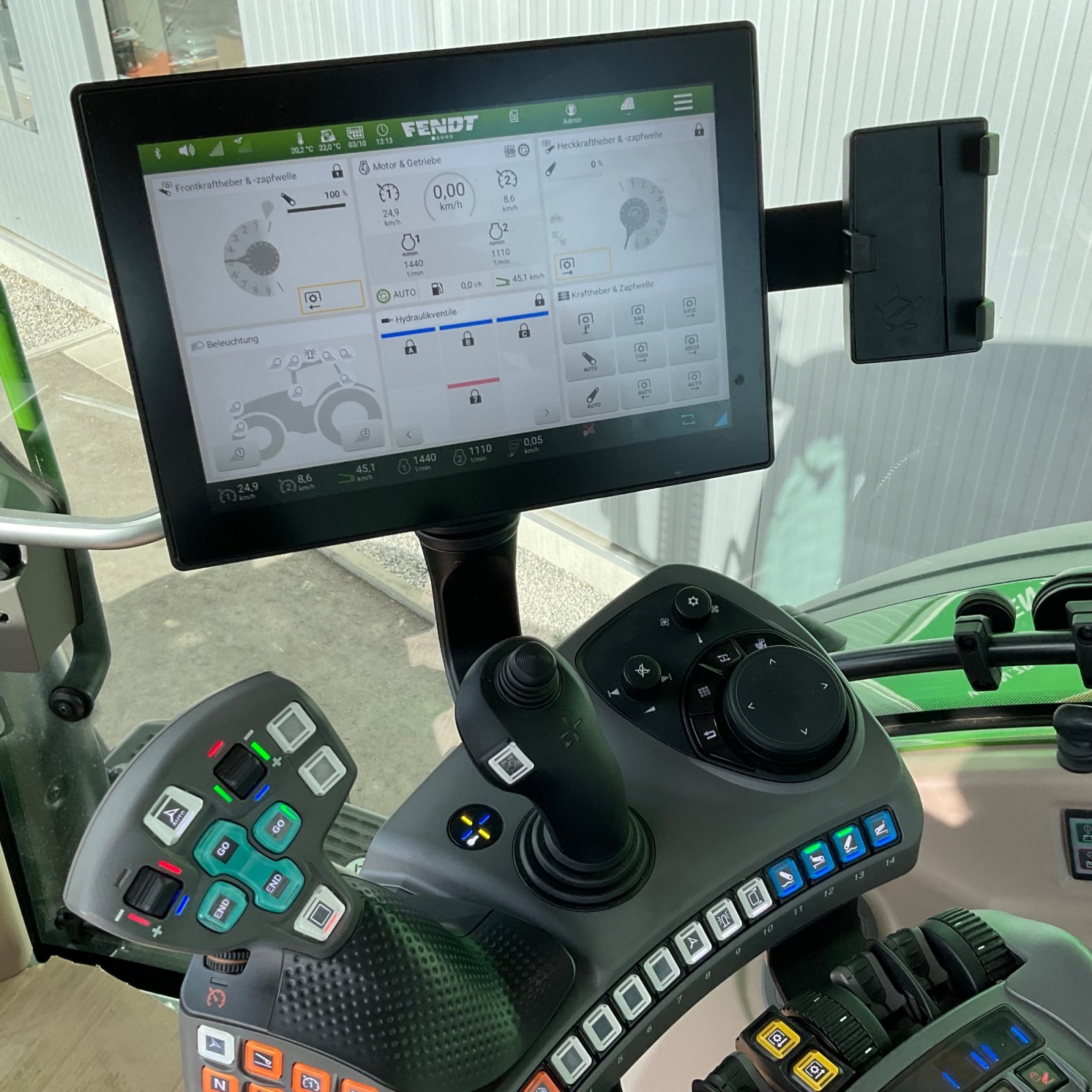 Traktor a típus Fendt 726 Gen7  Profi Plus (728), Gebrauchtmaschine ekkor: Mühlhausen-Ehingen (Kép 6)