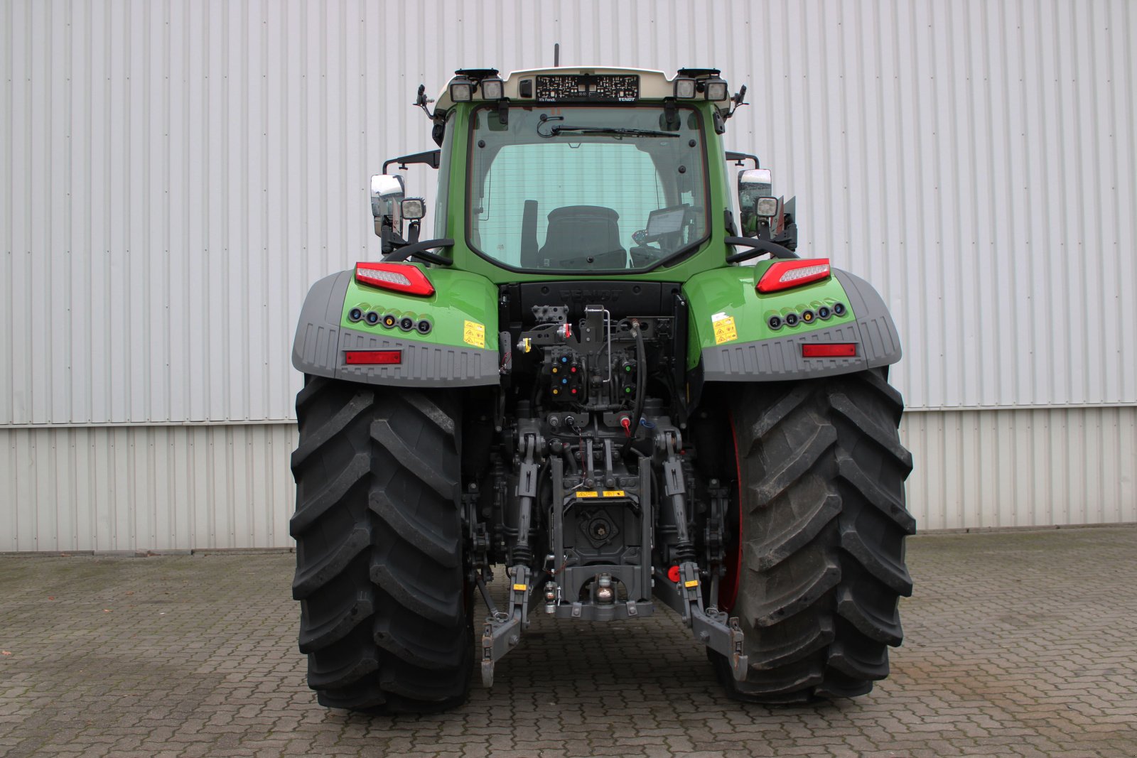 Traktor des Typs Fendt 726 Vario Gen7 Power+ Sett2, Gebrauchtmaschine in Holle- Grasdorf (Bild 4)