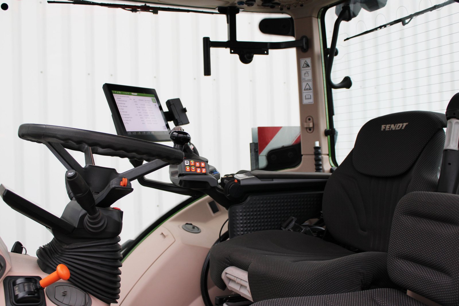 Traktor des Typs Fendt 726 Vario Gen7 Power+ Setting2, Gebrauchtmaschine in Holle- Grasdorf (Bild 13)