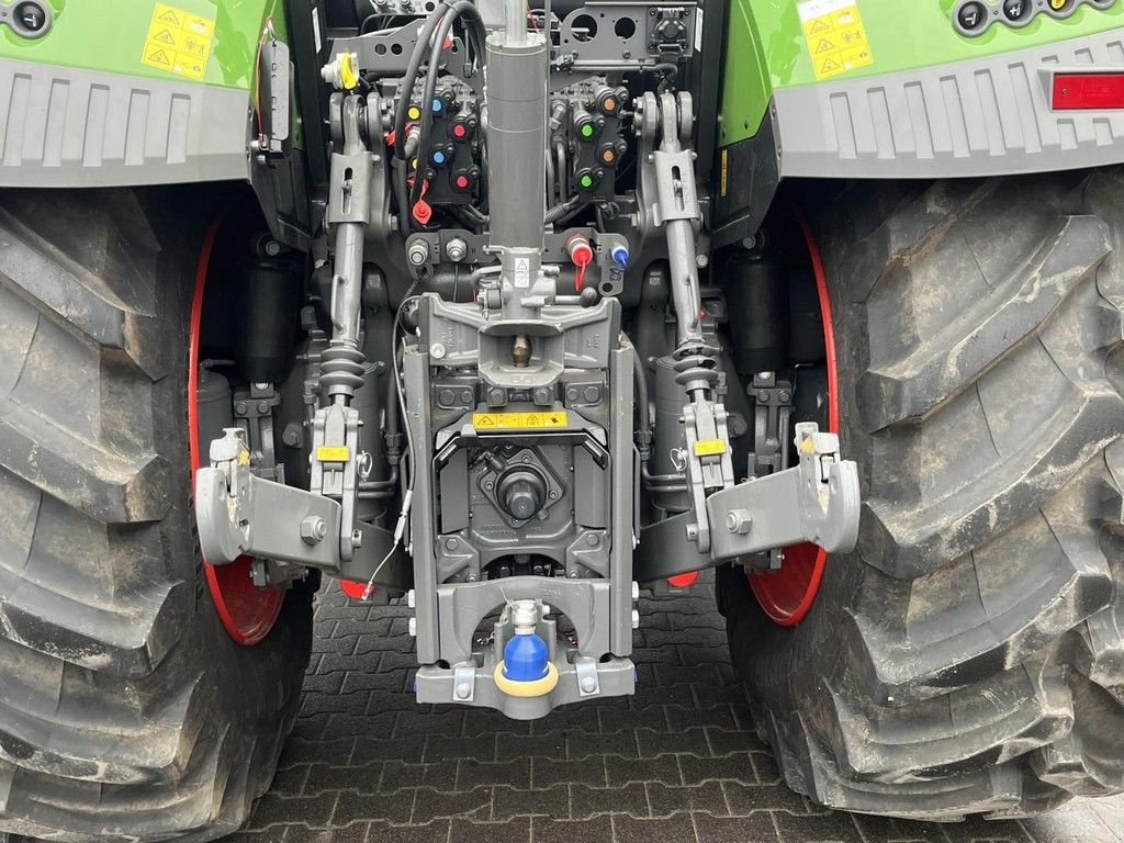 Traktor of the type Fendt 726 Vario Gen7 Profi Plus, Gebrauchtmaschine in Hapert (Picture 9)