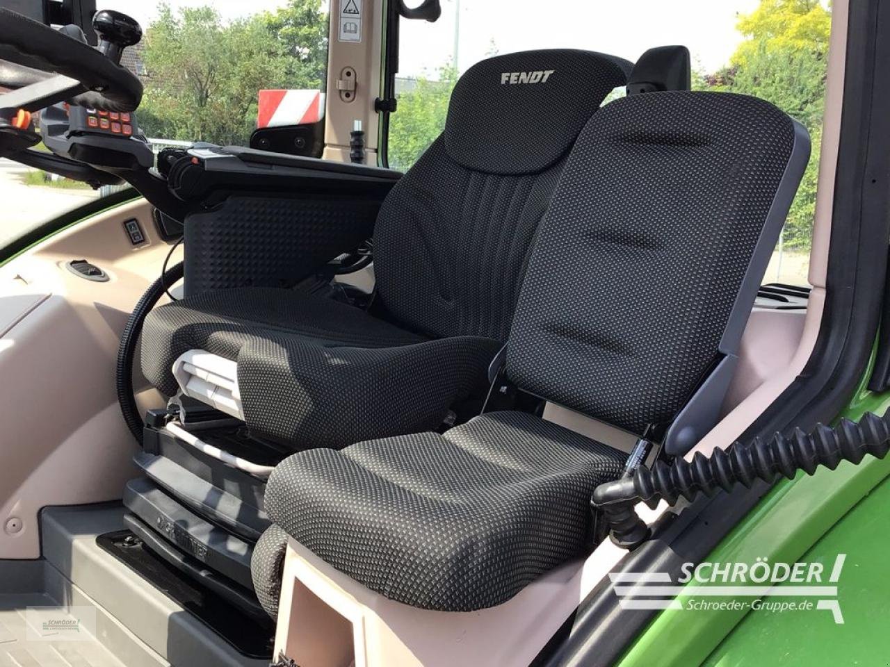 Traktor a típus Fendt 726 VARIO GEN7 PROFI PLUS, Neumaschine ekkor: Penzlin (Kép 11)