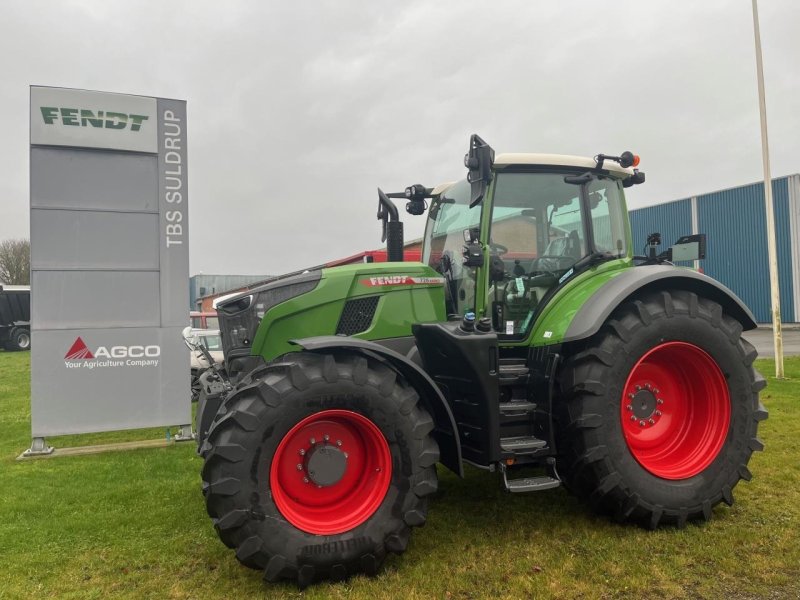 Traktor des Typs Fendt 726 VARIO GEN7, Gebrauchtmaschine in Grindsted (Bild 1)