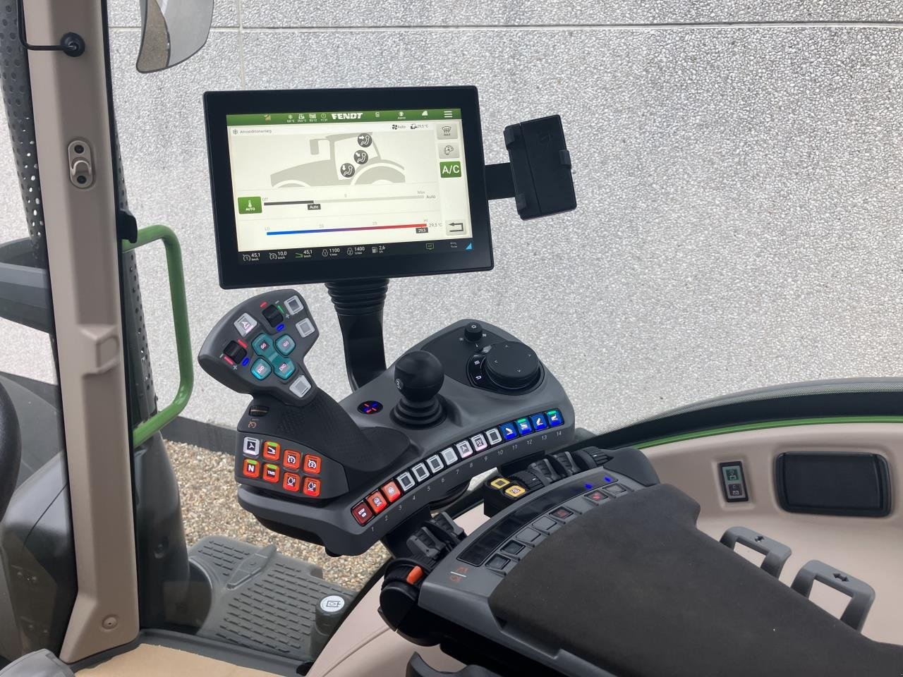 Traktor του τύπου Fendt 726 VARIO GEN7, Gebrauchtmaschine σε Holstebro (Φωτογραφία 9)