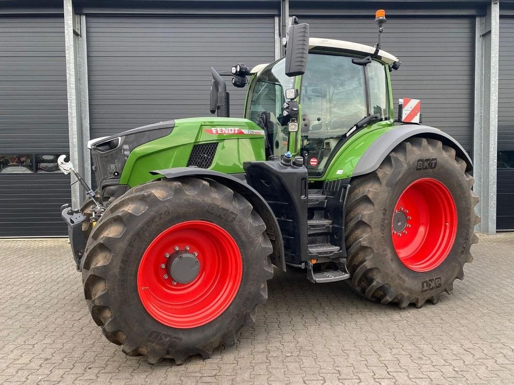 Traktor van het type Fendt 726 VARIO, Gebrauchtmaschine in Hapert (Foto 1)