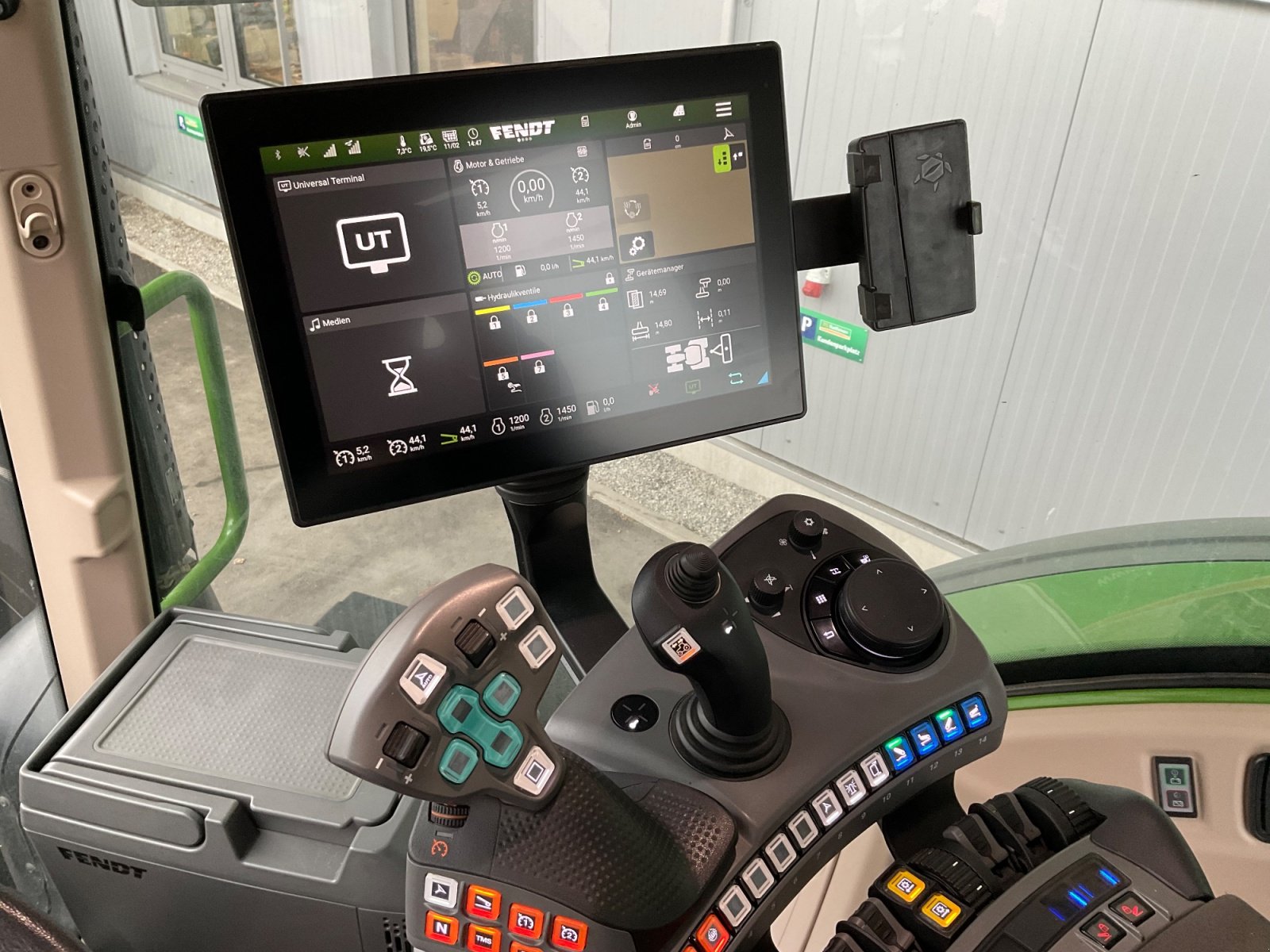 Traktor del tipo Fendt 728 Gen7 Profi Plus Setting 2, Gebrauchtmaschine In Mühlhausen-Ehingen (Immagine 7)