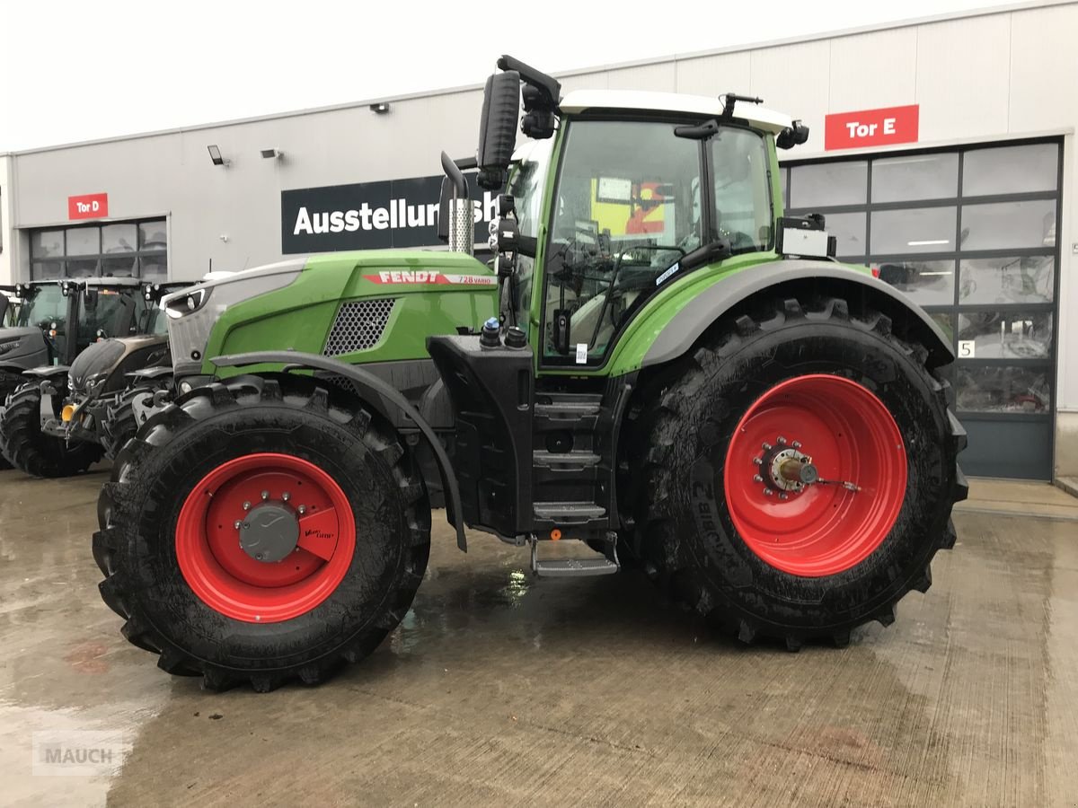 Traktor of the type Fendt 728 Gen7/ PROFI+ Setting 2, Neumaschine in Burgkirchen (Picture 2)