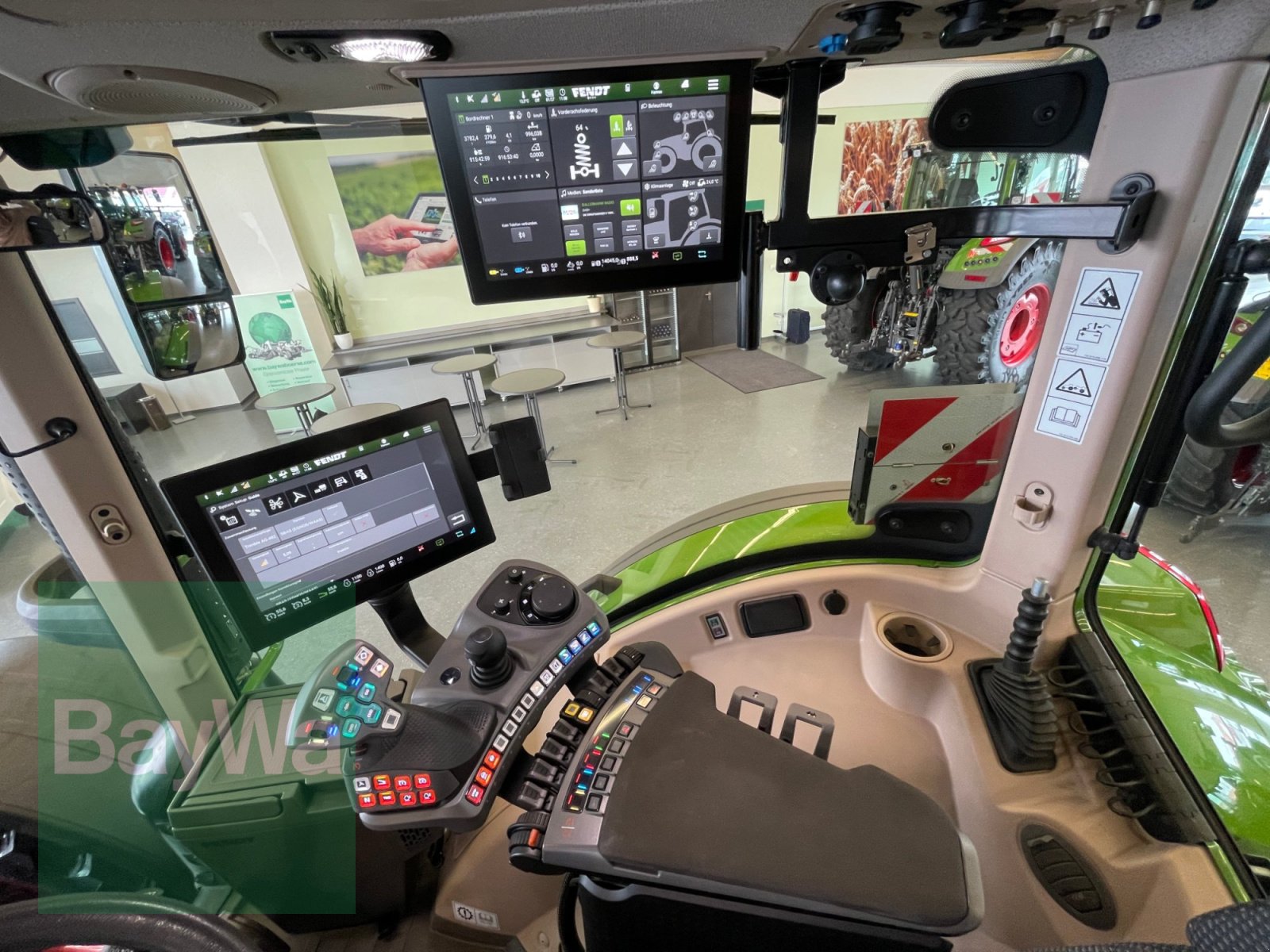 Traktor типа Fendt 728 VARIO GEN7 PROFI PLUS, Gebrauchtmaschine в Bamberg (Фотография 16)