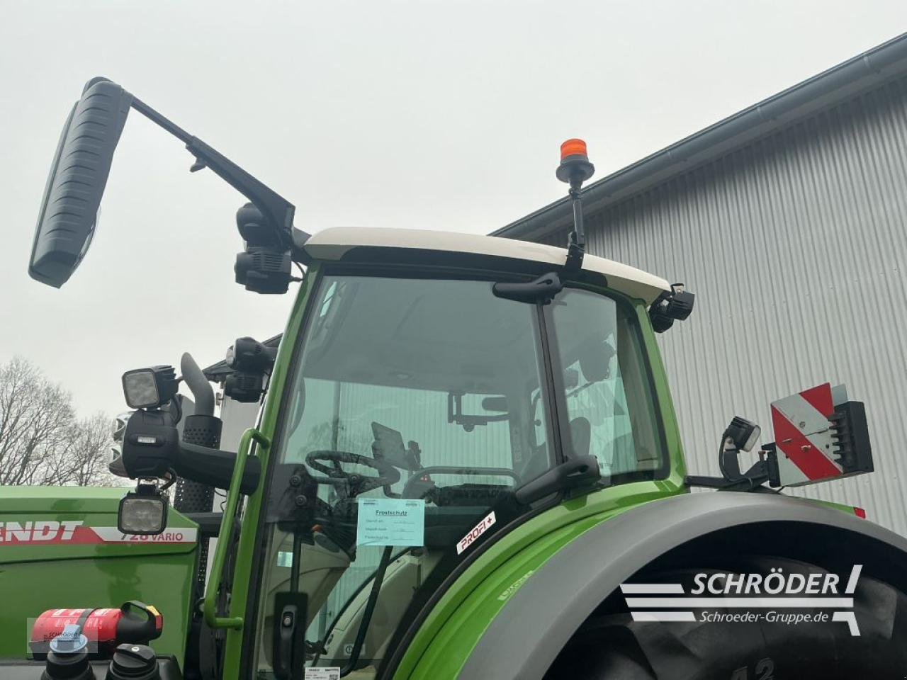 Traktor of the type Fendt 728 VARIO GEN7 PROFI PLUS, Gebrauchtmaschine in Lastrup (Picture 9)