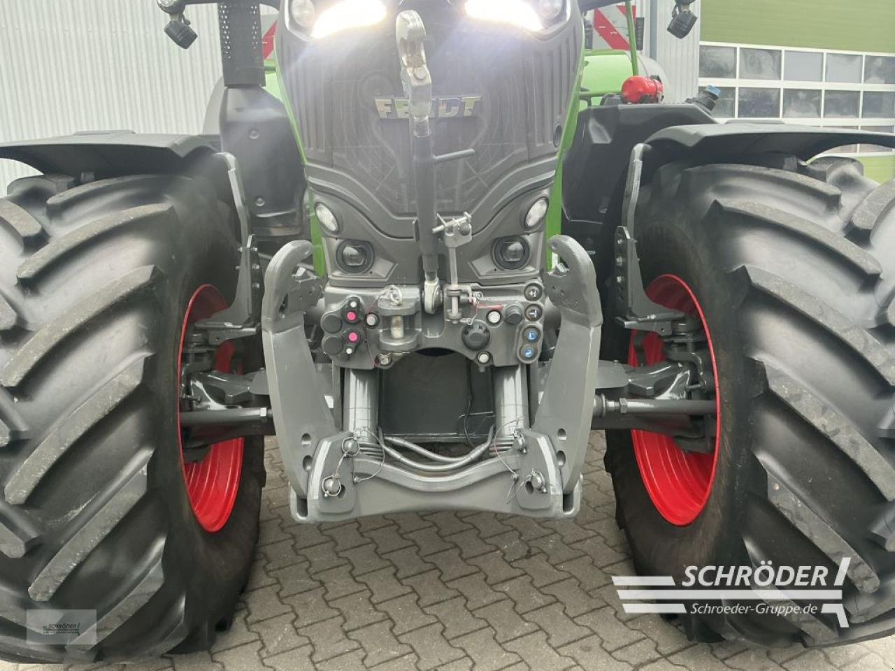 Traktor of the type Fendt 728 VARIO GEN7 PROFI PLUS, Gebrauchtmaschine in Lastrup (Picture 14)