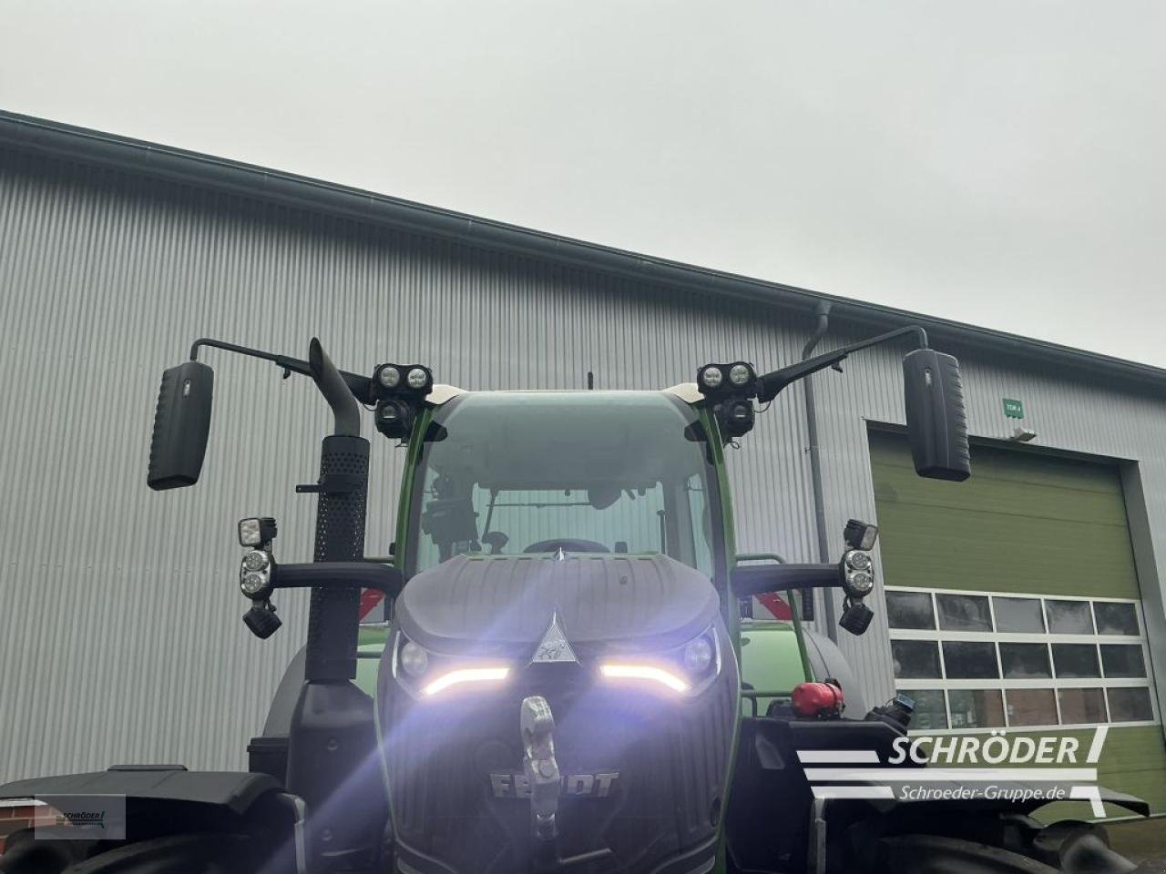 Traktor of the type Fendt 728 VARIO GEN7 PROFI PLUS, Gebrauchtmaschine in Lastrup (Picture 15)