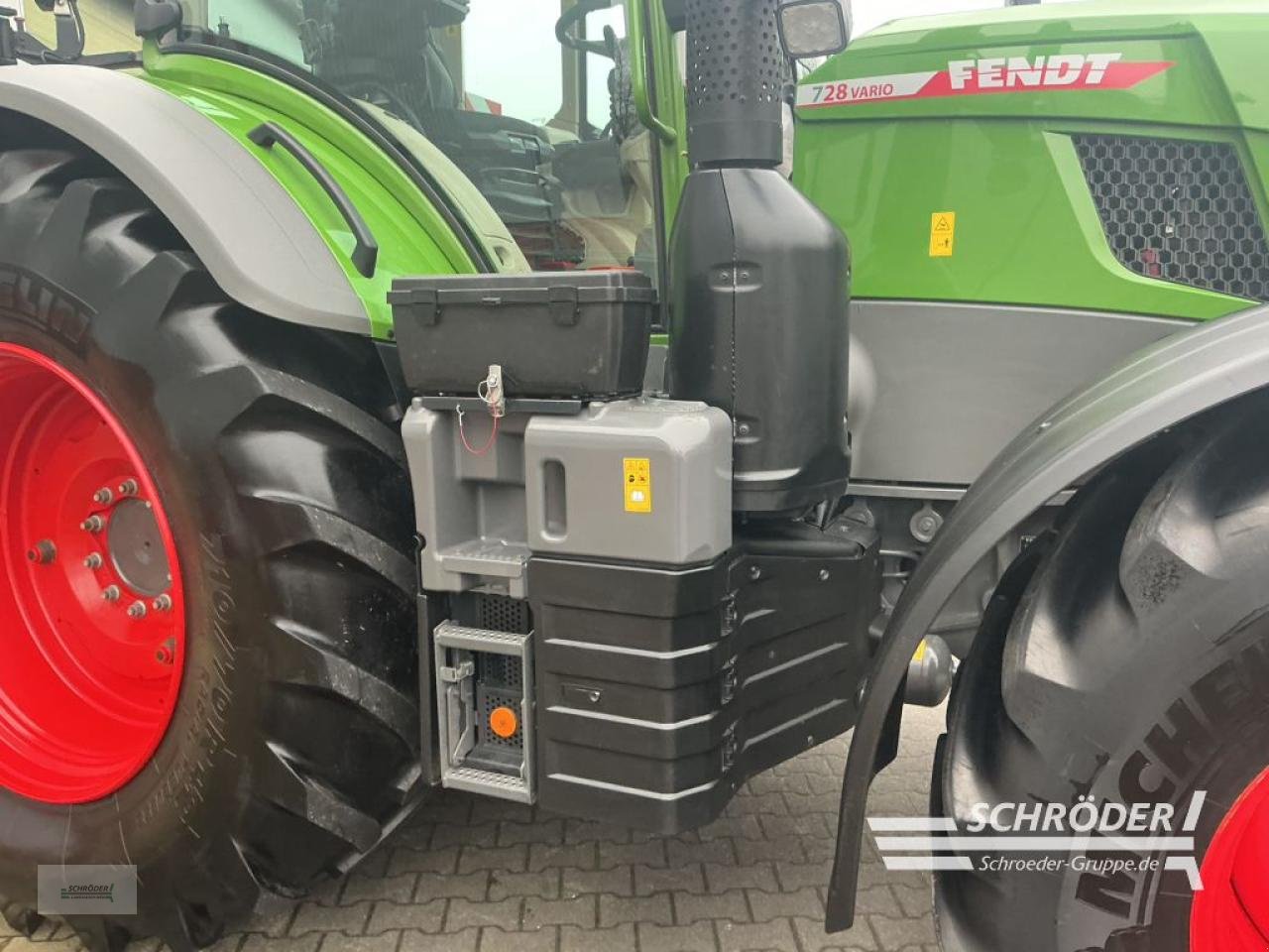 Traktor of the type Fendt 728 VARIO GEN7 PROFI PLUS, Gebrauchtmaschine in Lastrup (Picture 17)
