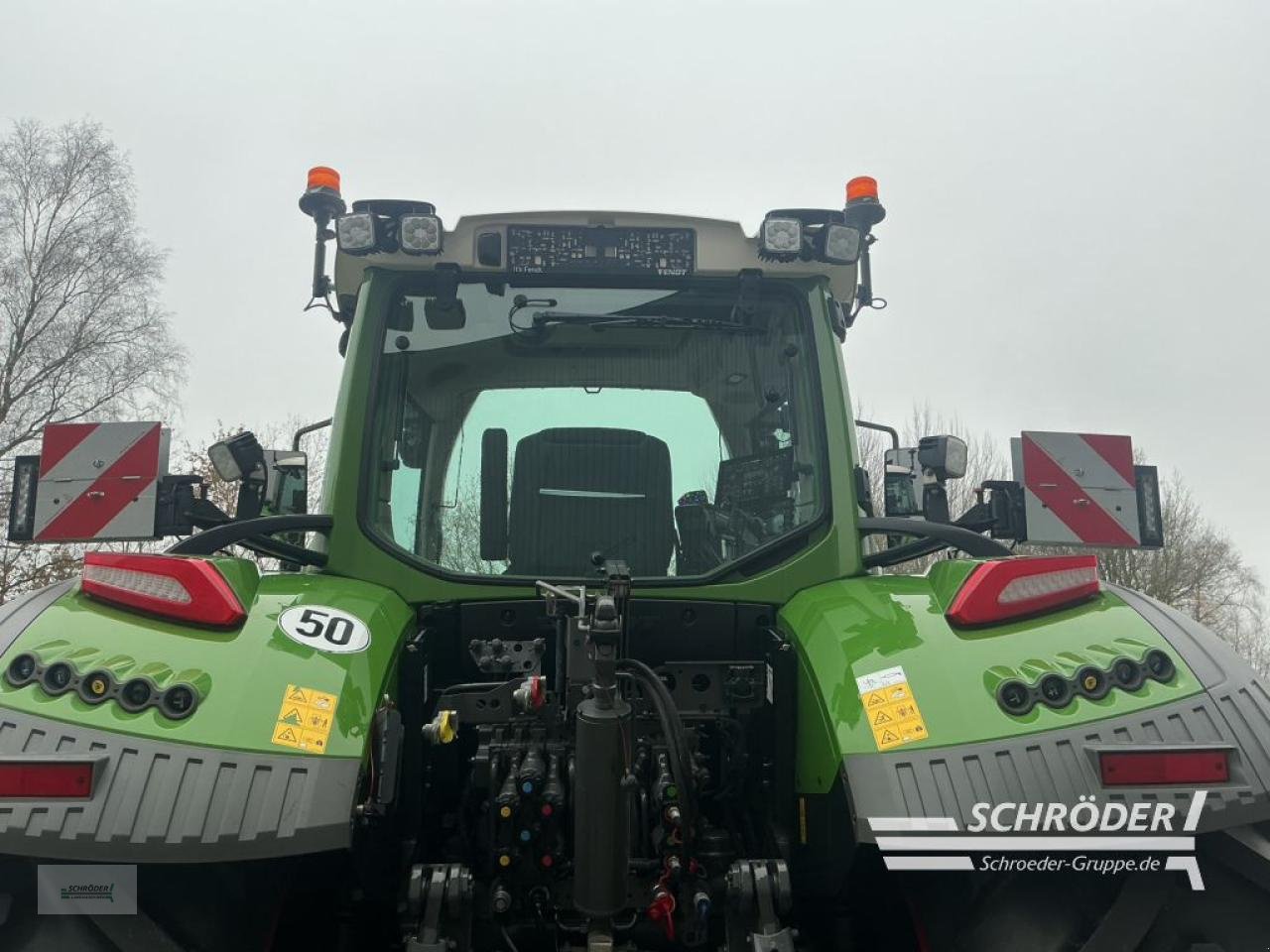 Traktor of the type Fendt 728 VARIO GEN7 PROFI PLUS, Gebrauchtmaschine in Lastrup (Picture 21)