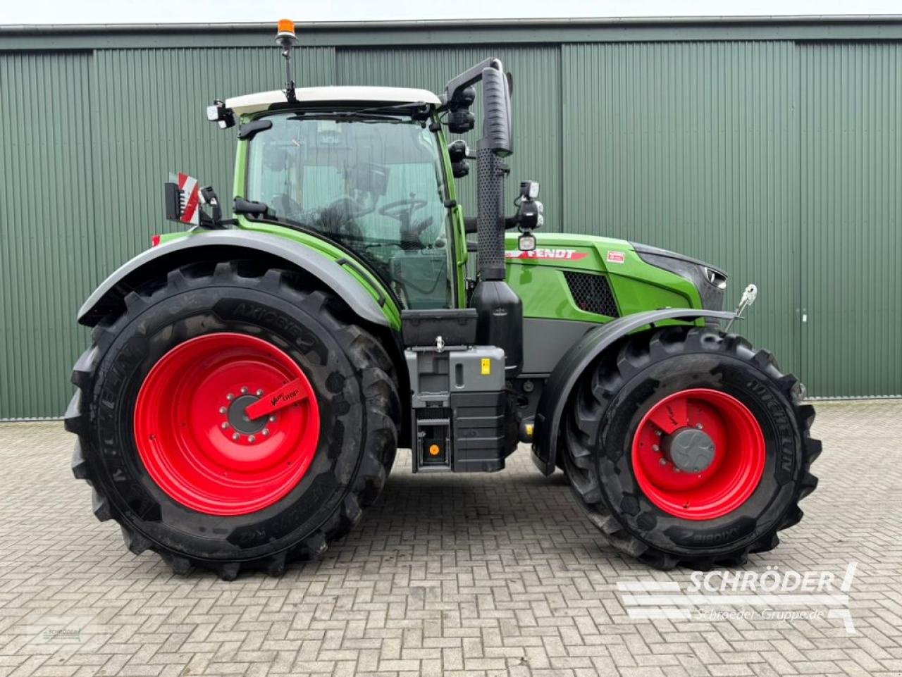 Traktor van het type Fendt 728 VARIO GEN7 PROFI PLUS, Neumaschine in Twistringen (Foto 3)