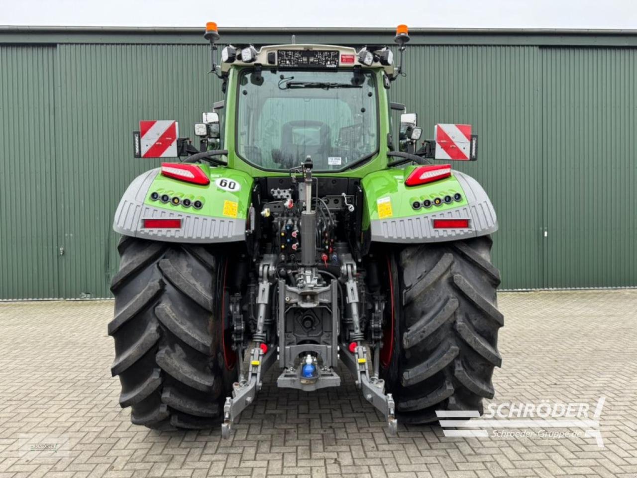 Traktor van het type Fendt 728 VARIO GEN7 PROFI PLUS, Neumaschine in Twistringen (Foto 5)
