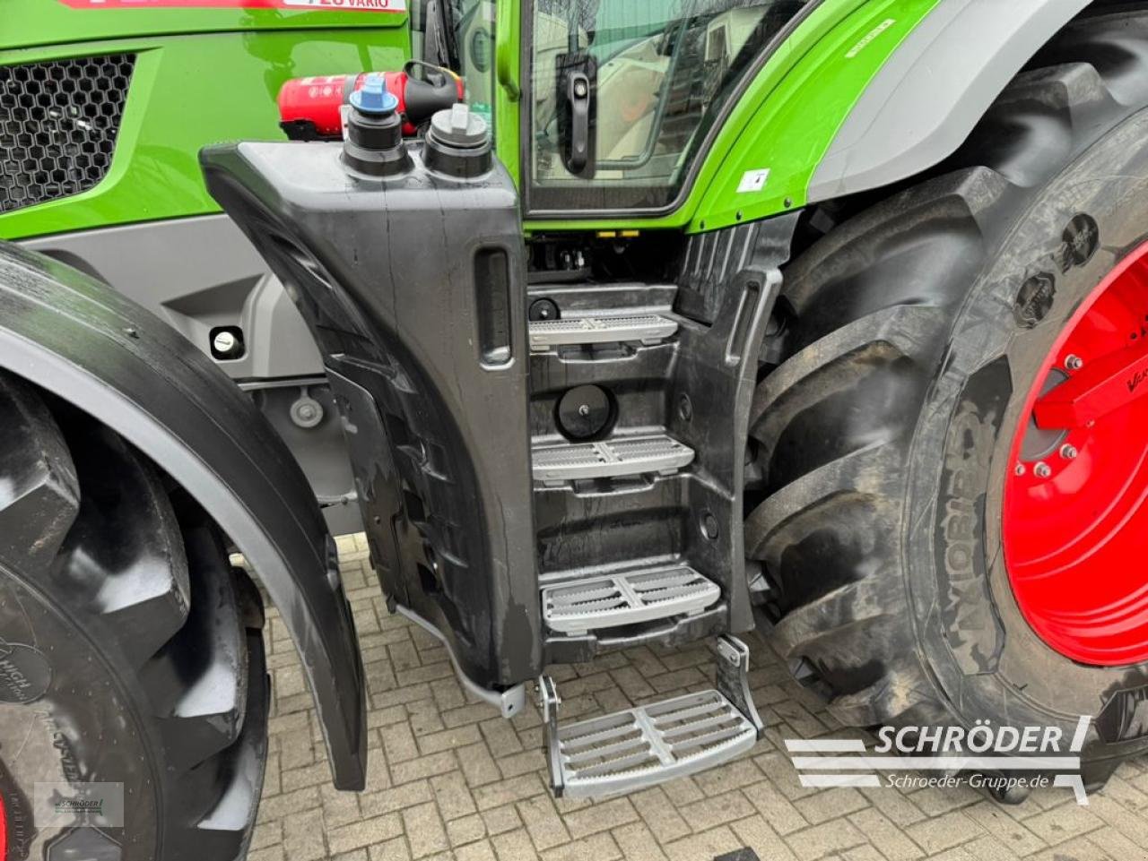 Traktor van het type Fendt 728 VARIO GEN7 PROFI PLUS, Neumaschine in Twistringen (Foto 9)