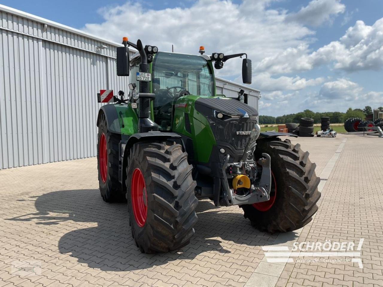 Traktor van het type Fendt 728 VARIO GEN7 PROFI PLUS, Neumaschine in Westerstede (Foto 2)