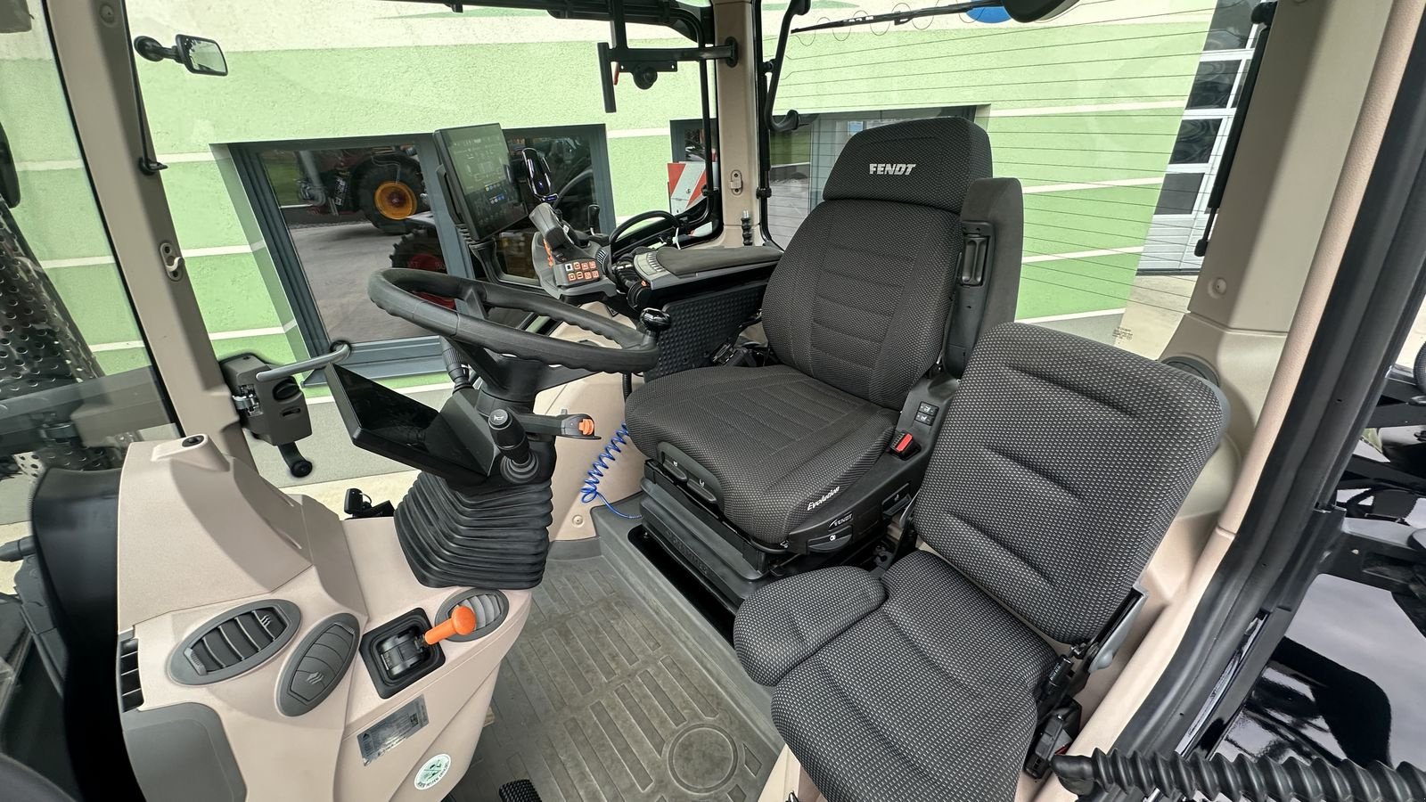 Traktor типа Fendt 728 Vario Gen7 Profi Setting 2, Gebrauchtmaschine в Hürm (Фотография 11)