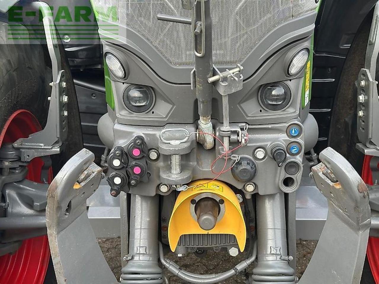 Traktor типа Fendt 728 vario gen7 profi+ setting2 *vollausstattung* ProfiPlus, Gebrauchtmaschine в STADTHAGEN (Фотография 9)