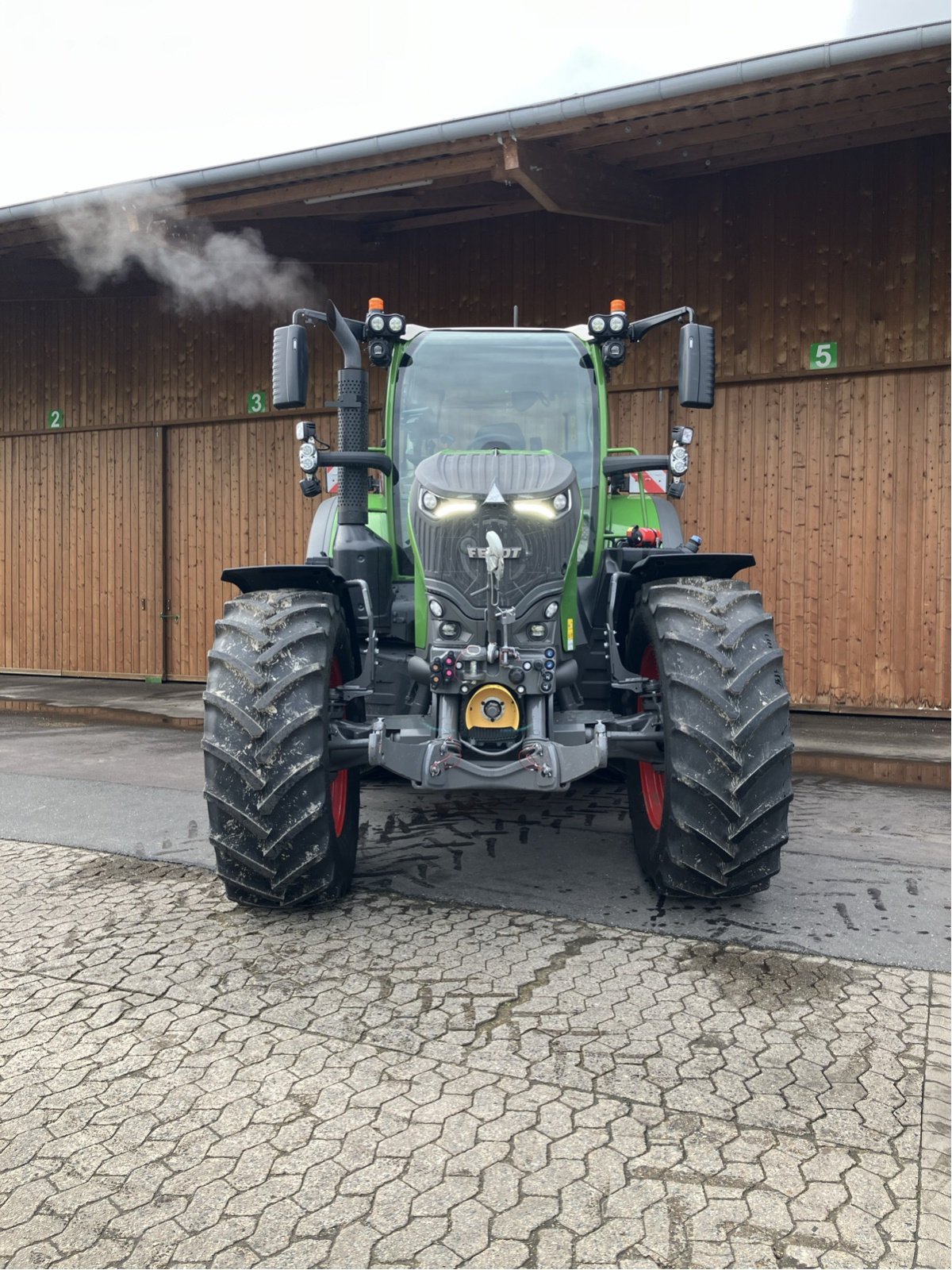 Traktor van het type Fendt 728 Vario Gen7 Profi+ Setting2, Gebrauchtmaschine in Hillerse (Foto 7)