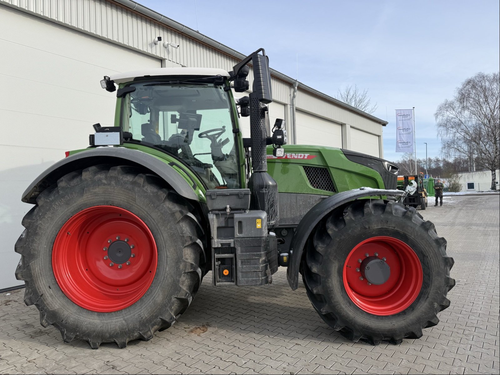 Traktor типа Fendt 728 Vario Gen7 ProfiPlus, Gebrauchtmaschine в Bad Oldesloe (Фотография 4)