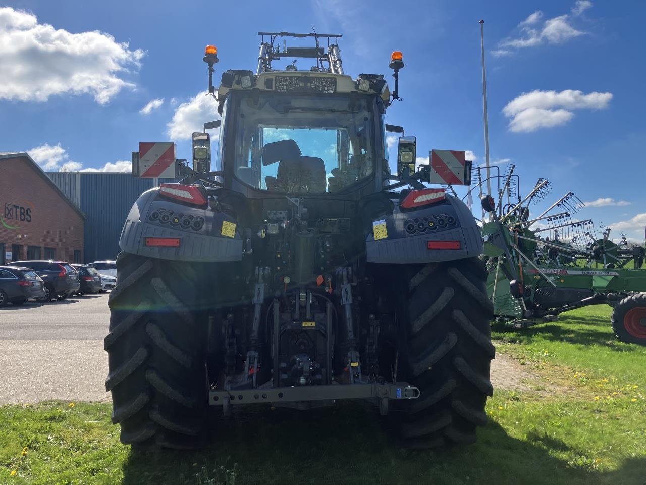 Traktor of the type Fendt 728 VARIO GEN7, Gebrauchtmaschine in Grindsted (Picture 13)