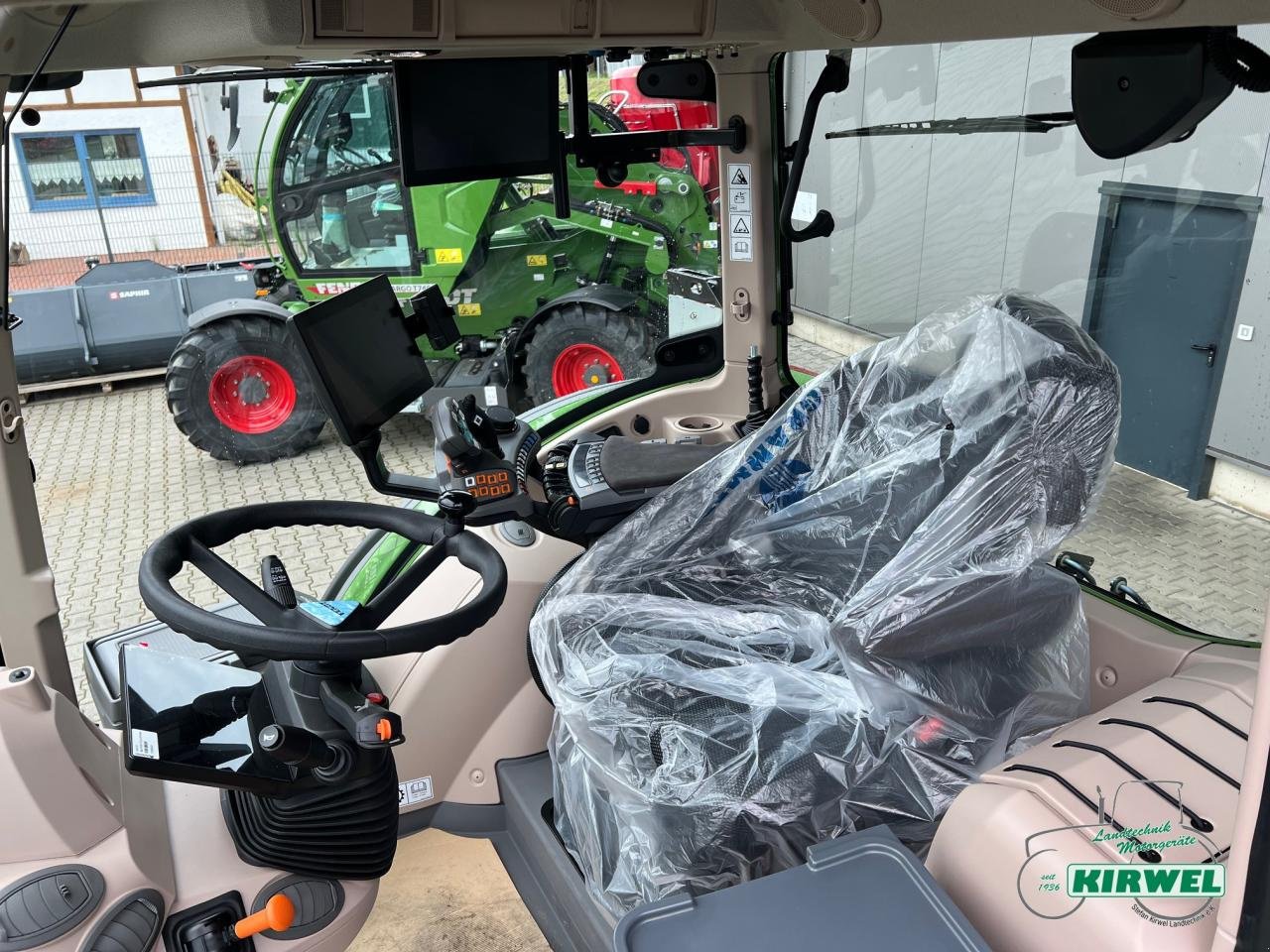 Traktor des Typs Fendt 728 Vario Gen7, Neumaschine in Blankenheim (Bild 9)