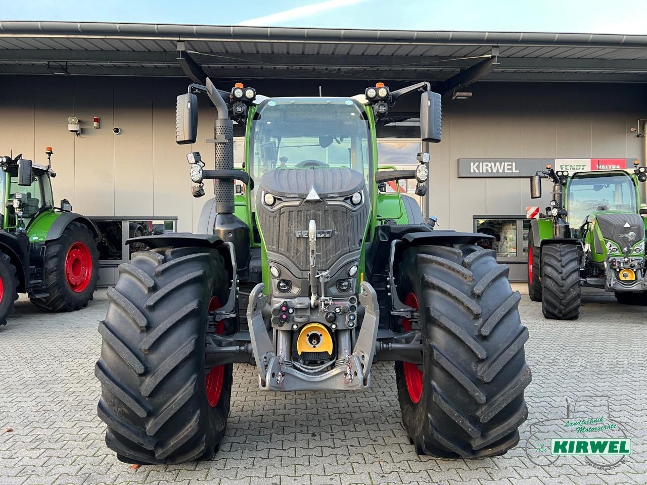 Traktor des Typs Fendt 728 Vario Gen7, Vorführmaschine in Blankenheim (Bild 5)