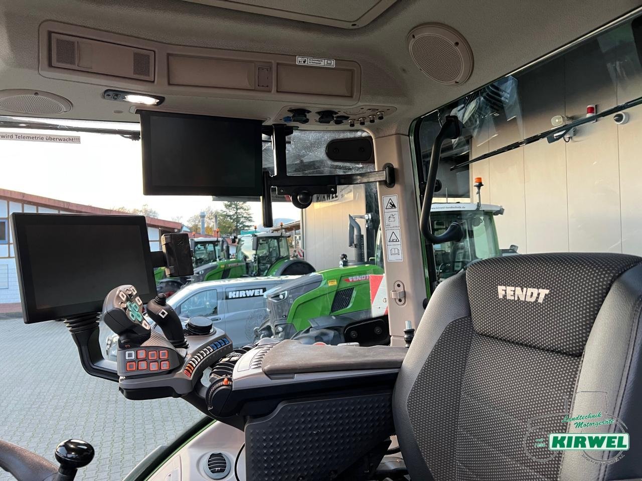 Traktor des Typs Fendt 728 Vario Gen7, Vorführmaschine in Blankenheim (Bild 11)