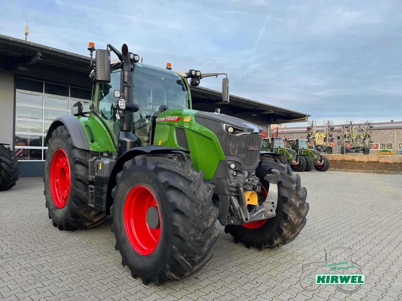 Traktor des Typs Fendt 728 Vario Gen7, Vorführmaschine in Blankenheim (Bild 1)