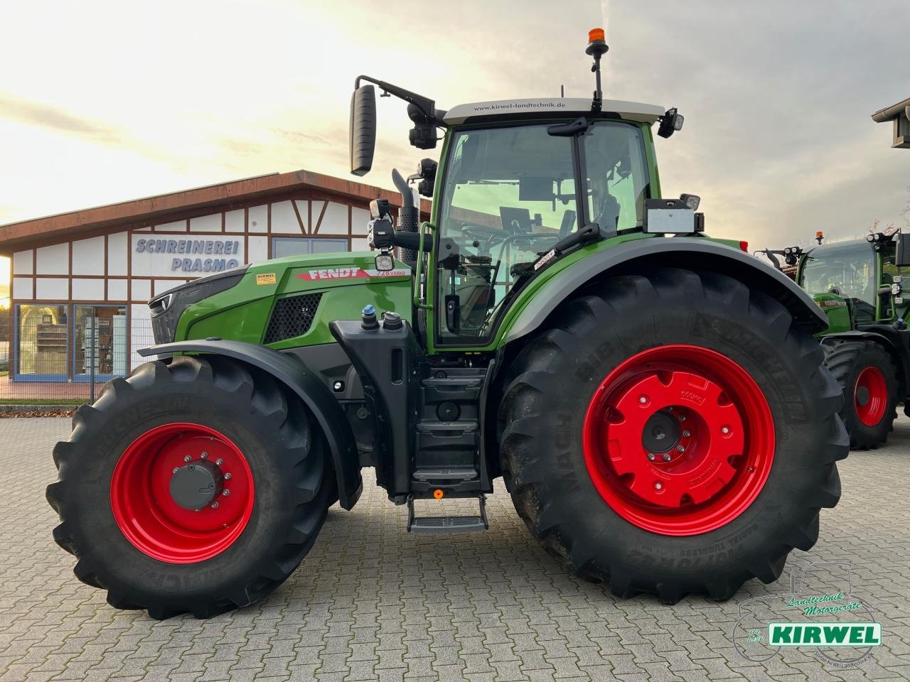 Traktor des Typs Fendt 728 Vario Gen7, Vorführmaschine in Blankenheim (Bild 4)