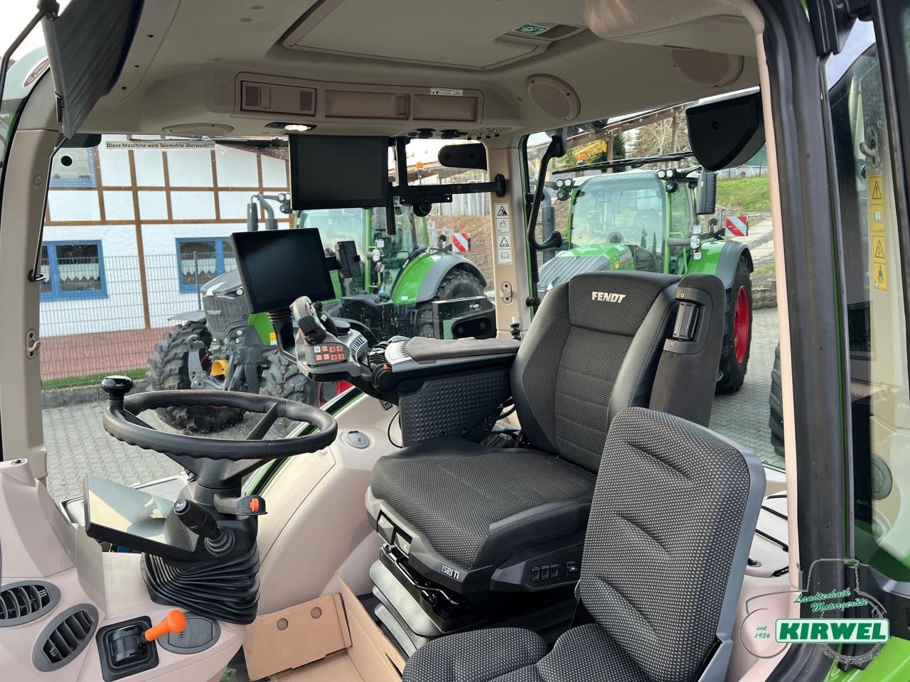 Traktor des Typs Fendt 728 Vario Gen7, Vorführmaschine in Blankenheim (Bild 10)