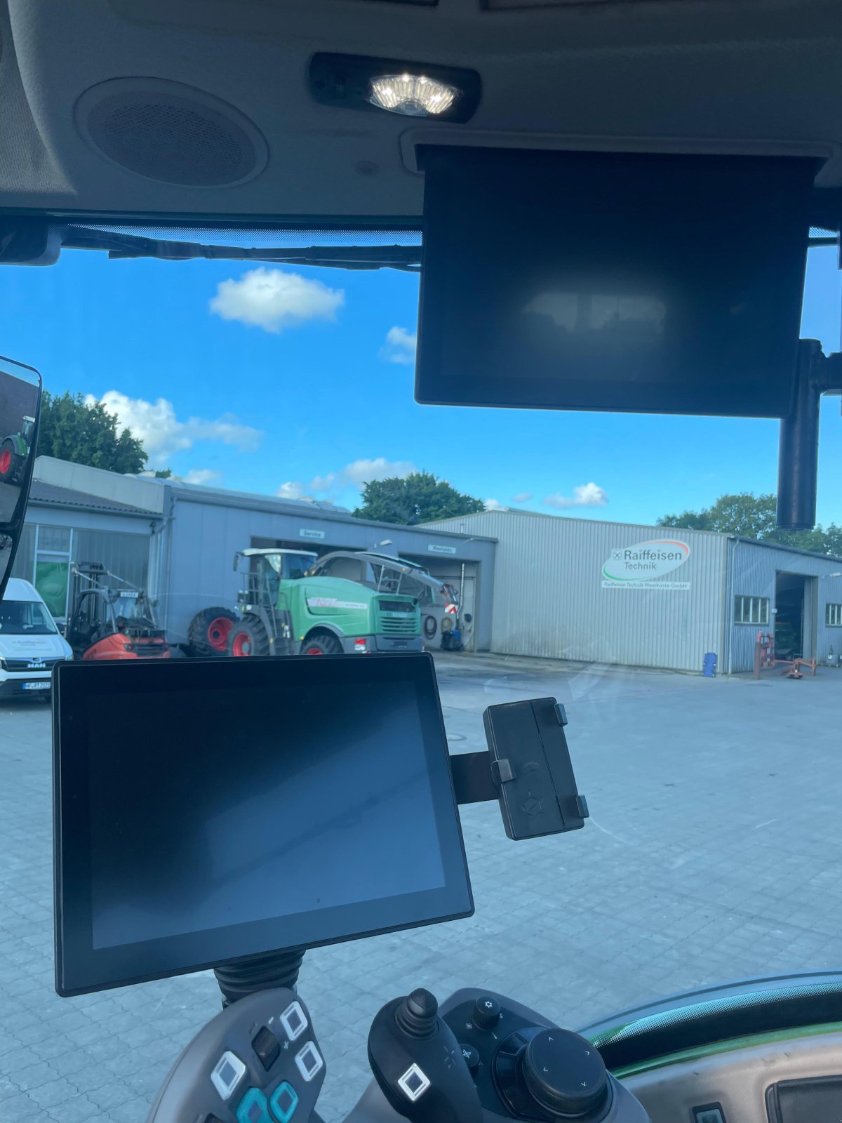 Traktor типа Fendt 728 Vario Gen7, Gebrauchtmaschine в Husum (Фотография 7)