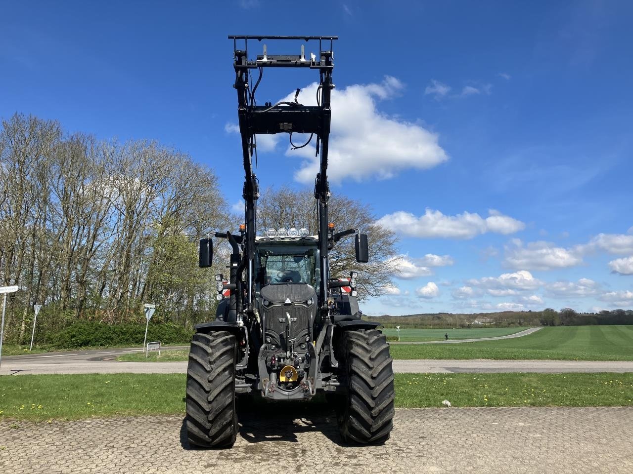 Traktor des Typs Fendt 728 VARIO GEN7, Gebrauchtmaschine in Suldrup (Bild 2)