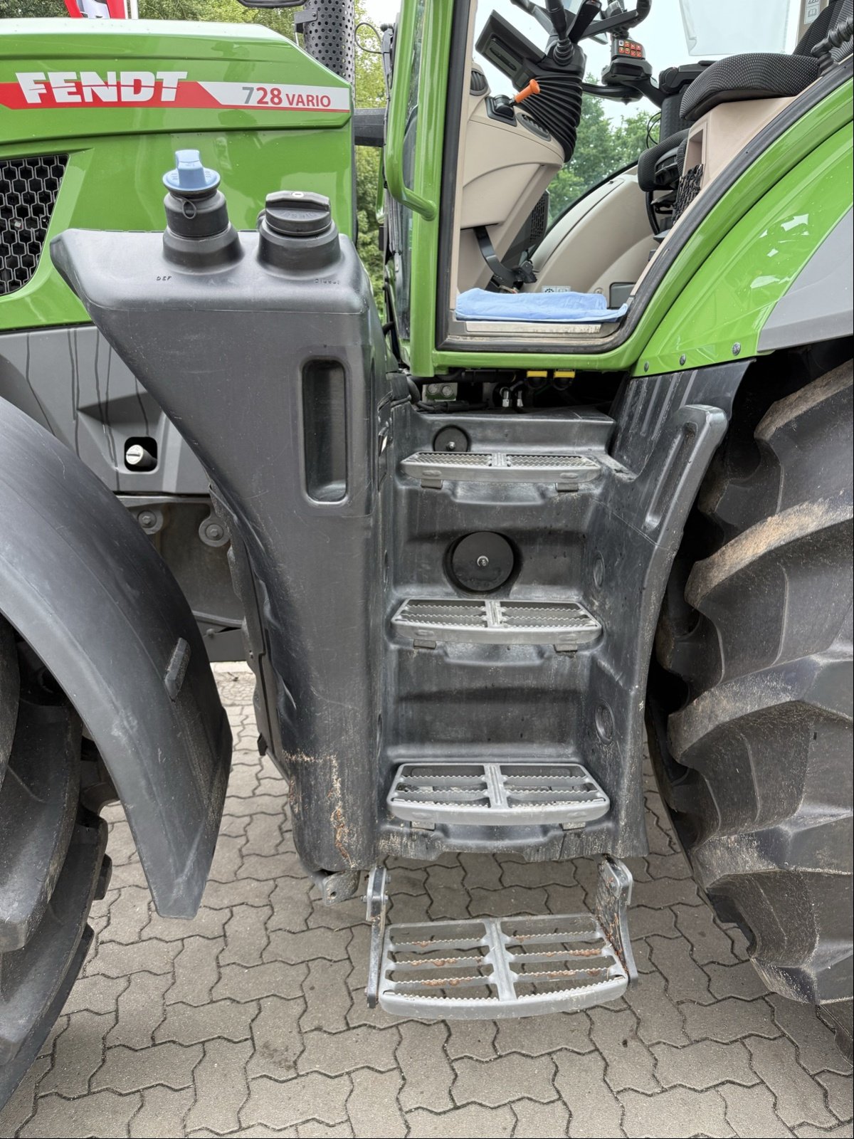 Traktor des Typs Fendt 728 Vario Gen7, Gebrauchtmaschine in Bad Oldesloe (Bild 13)