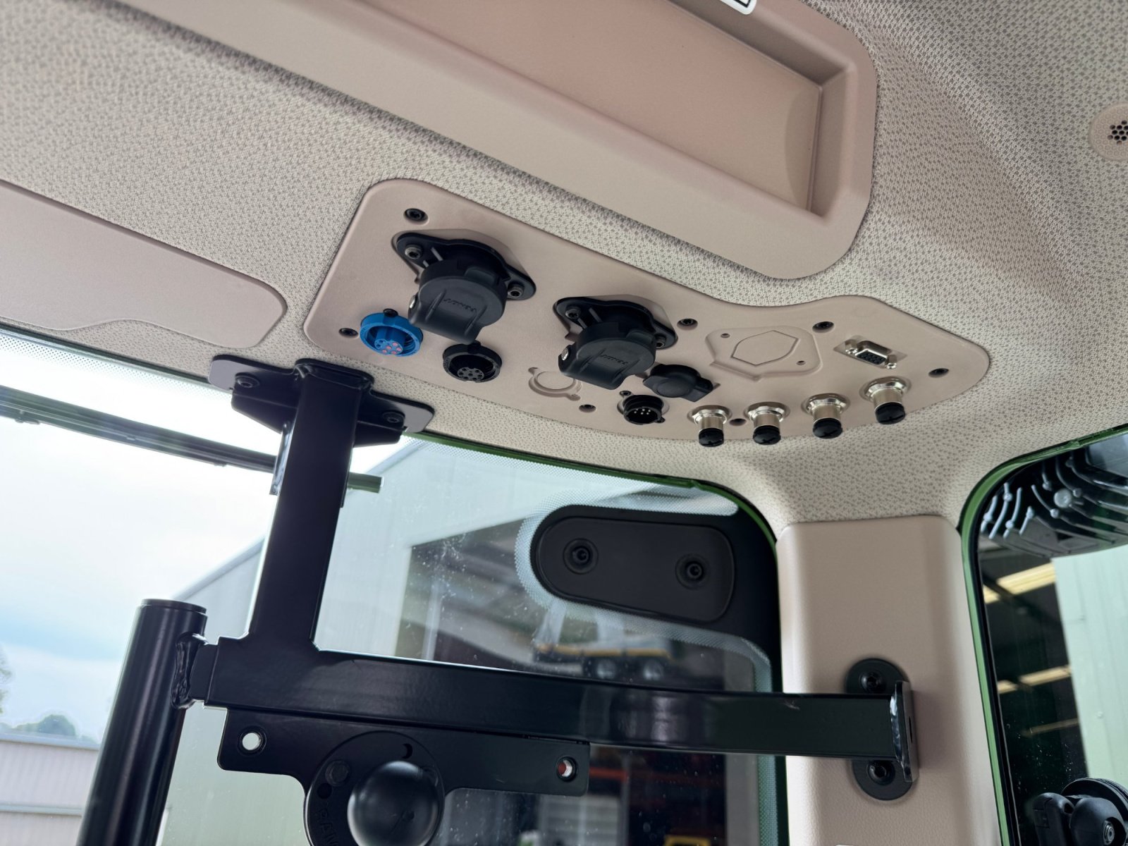 Traktor des Typs Fendt 728 Vario PowerPlus, Neumaschine in Wintelre (Bild 11)