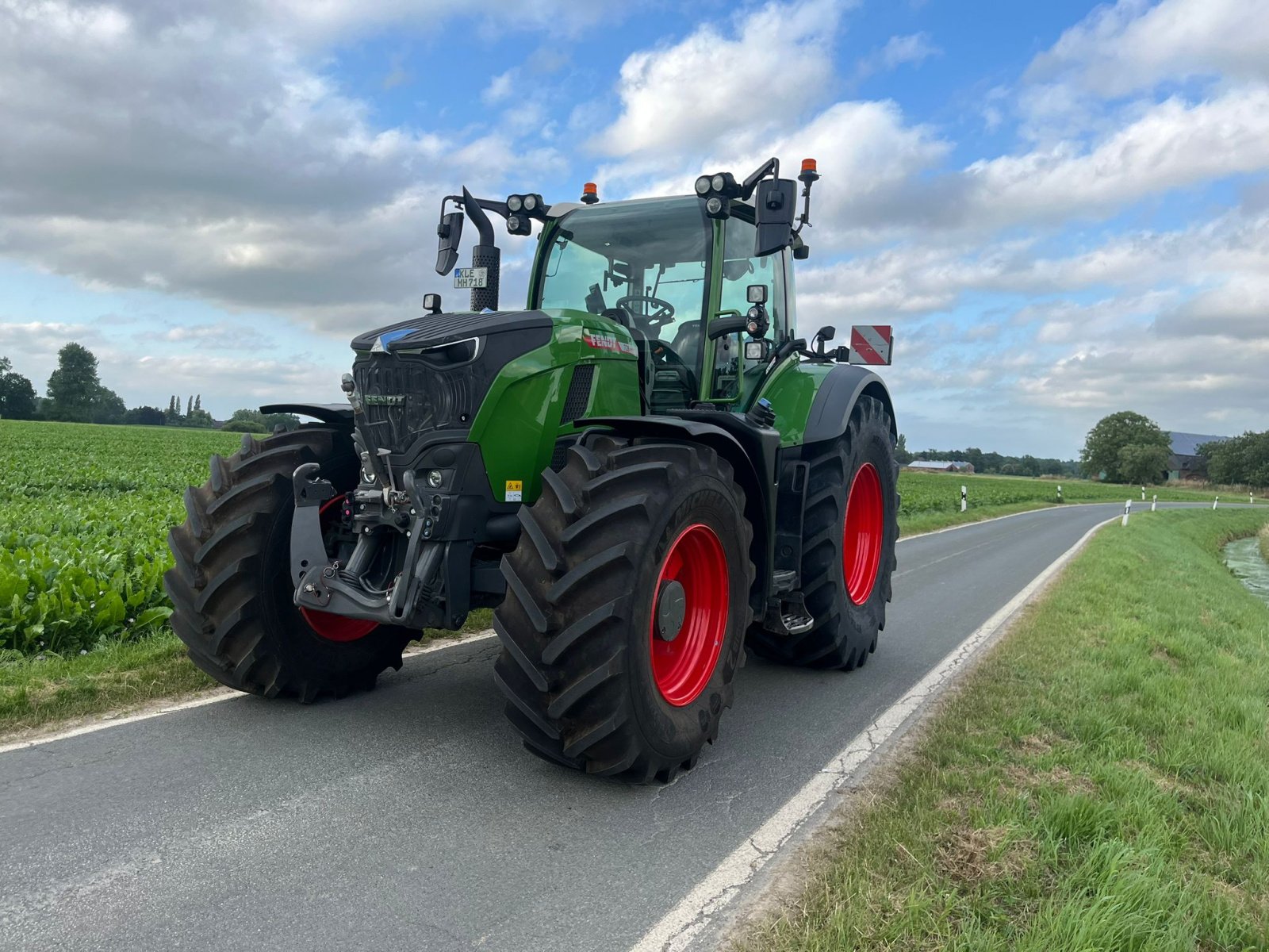 Traktor typu Fendt 728 Vario PowerPlus, Gebrauchtmaschine v Issum (Obrázek 4)