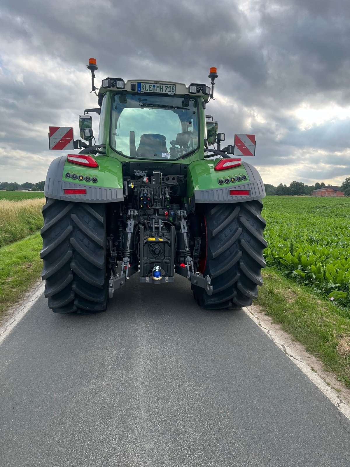 Traktor typu Fendt 728 Vario PowerPlus, Gebrauchtmaschine v Issum (Obrázek 7)