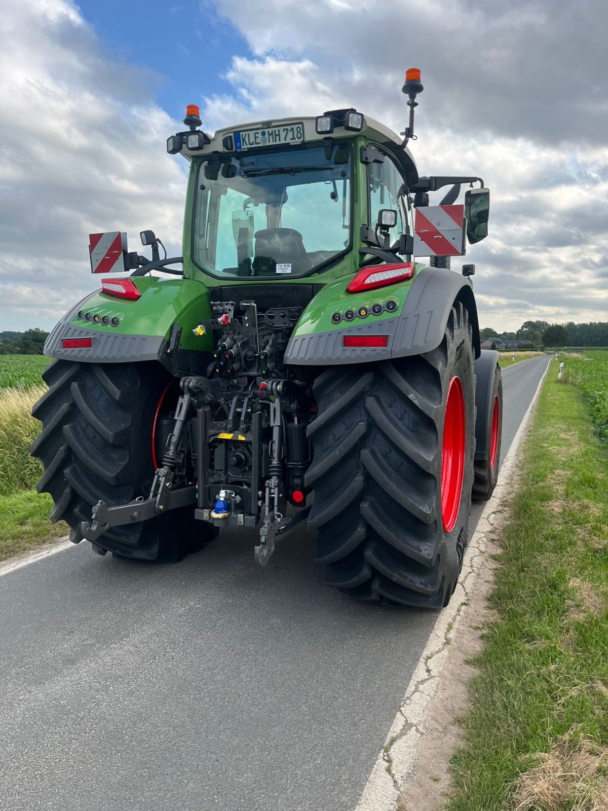 Traktor typu Fendt 728 Vario PowerPlus, Gebrauchtmaschine v Issum (Obrázek 8)