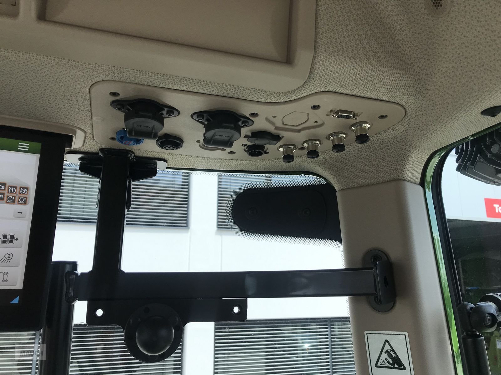 Traktor des Typs Fendt 728 Vario Profi+ (Gen 7), Neumaschine in Burgkirchen (Bild 21)