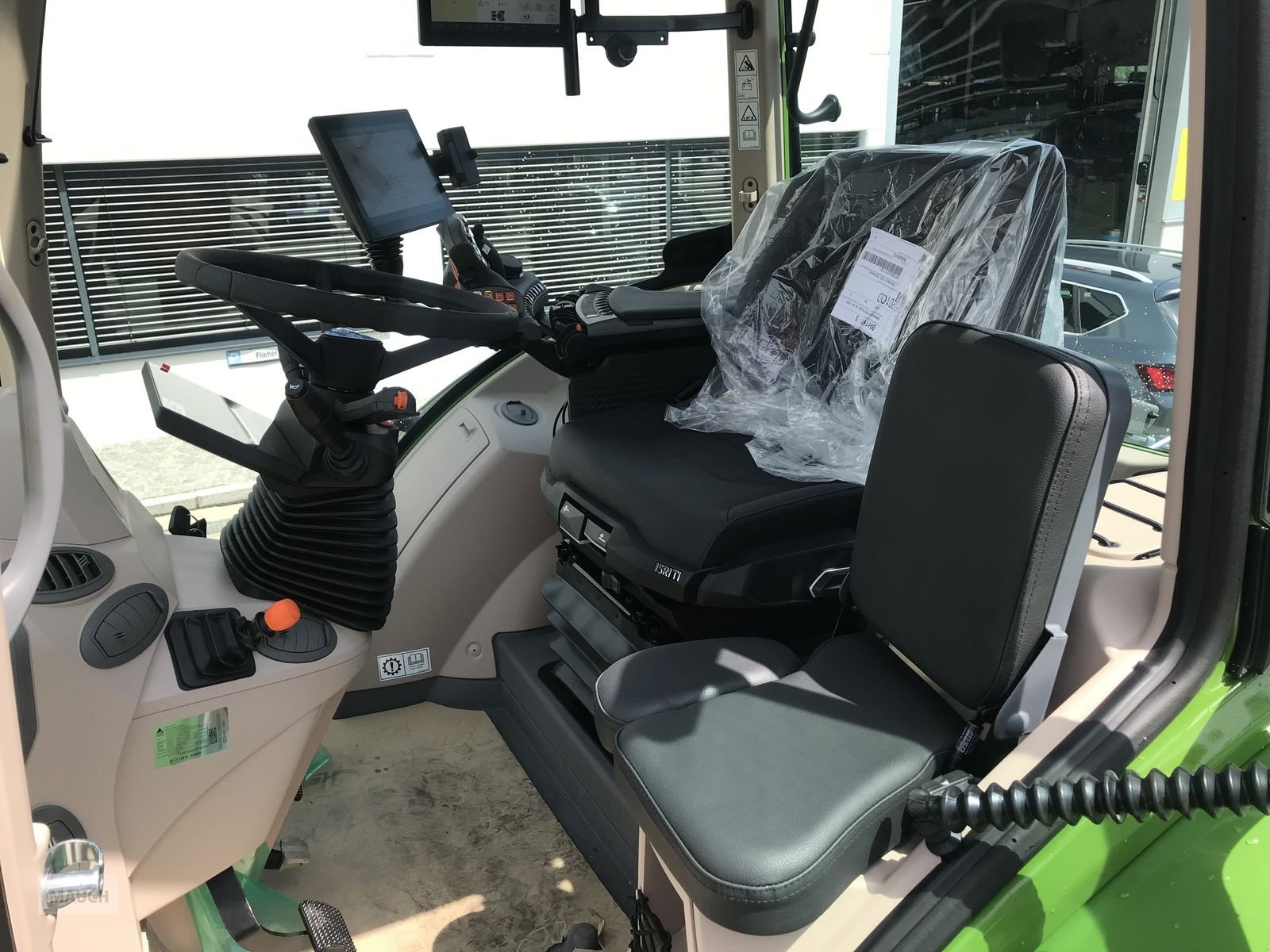 Traktor des Typs Fendt 728 Vario Profi+ (Gen 7), Neumaschine in Burgkirchen (Bild 16)