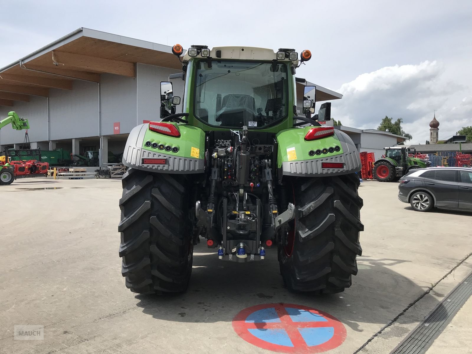 Traktor des Typs Fendt 728 Vario Profi+ (Gen 7), Neumaschine in Burgkirchen (Bild 4)
