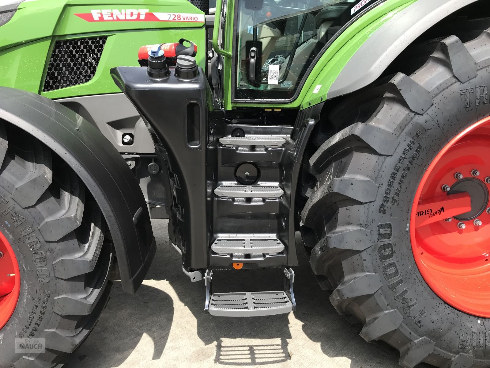 Traktor des Typs Fendt 728 Vario Profi+ (Gen 7), Neumaschine in Burgkirchen (Bild 15)